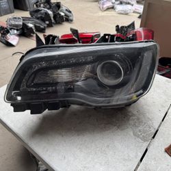 Chrysler 300 Left Headlight Oem
