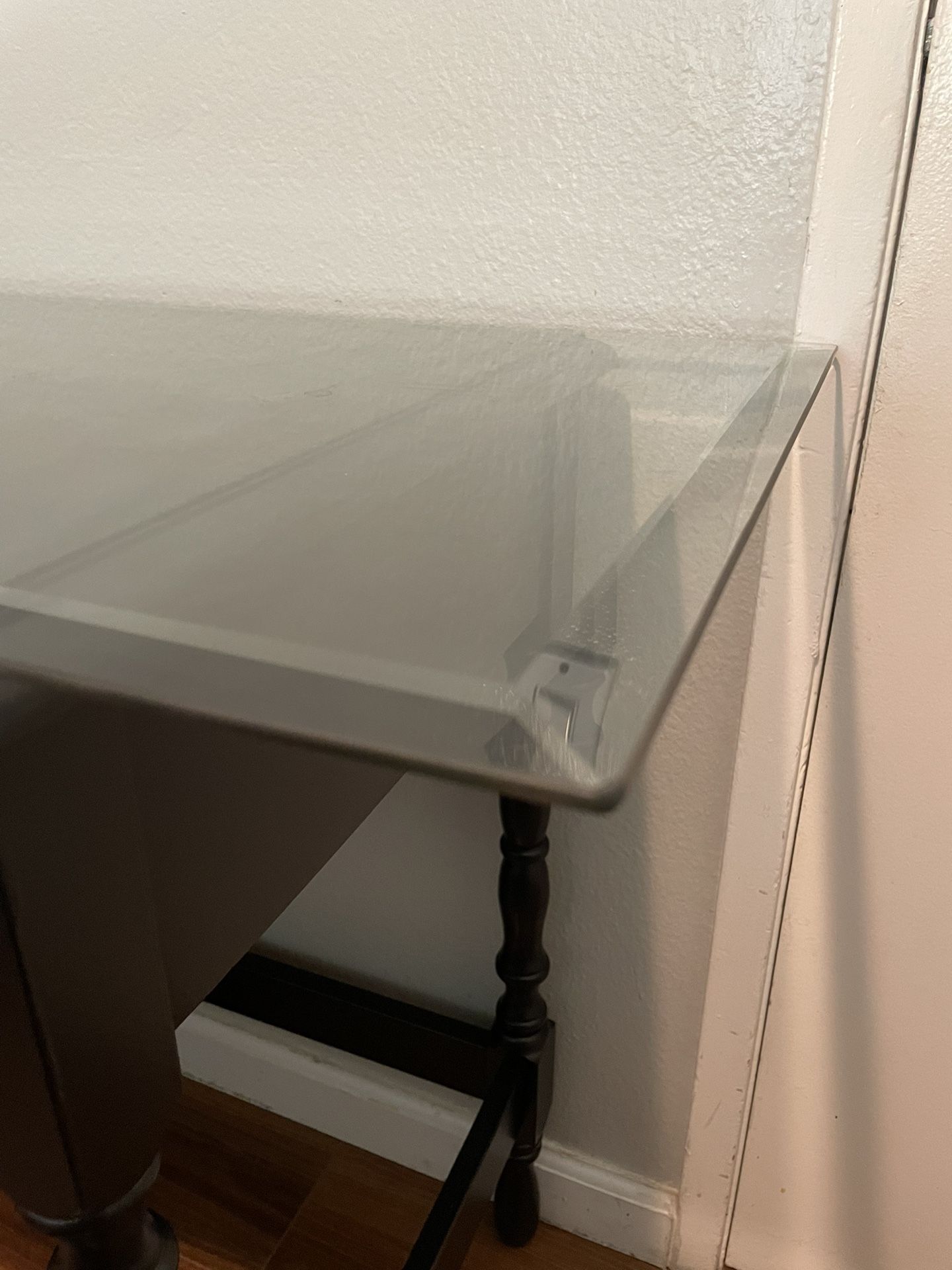 Tabletop/Desk Glass.. no cracks.. good condition.. 50x18inches