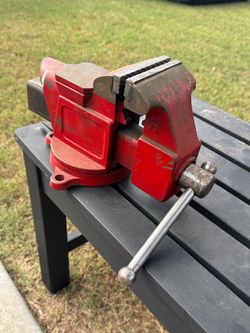 Heavy Duty Swivel Bench Vise with Anvil – Large Red Vise