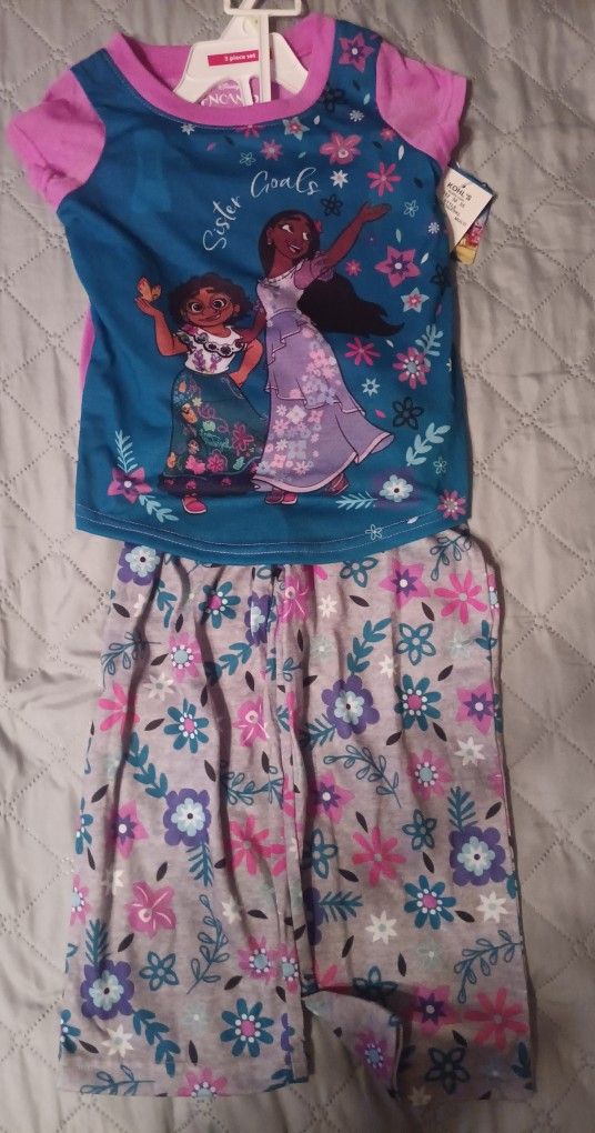 Encanto Pajamas Set