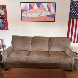 Olive Comfort Design Couch - Super Cozy 