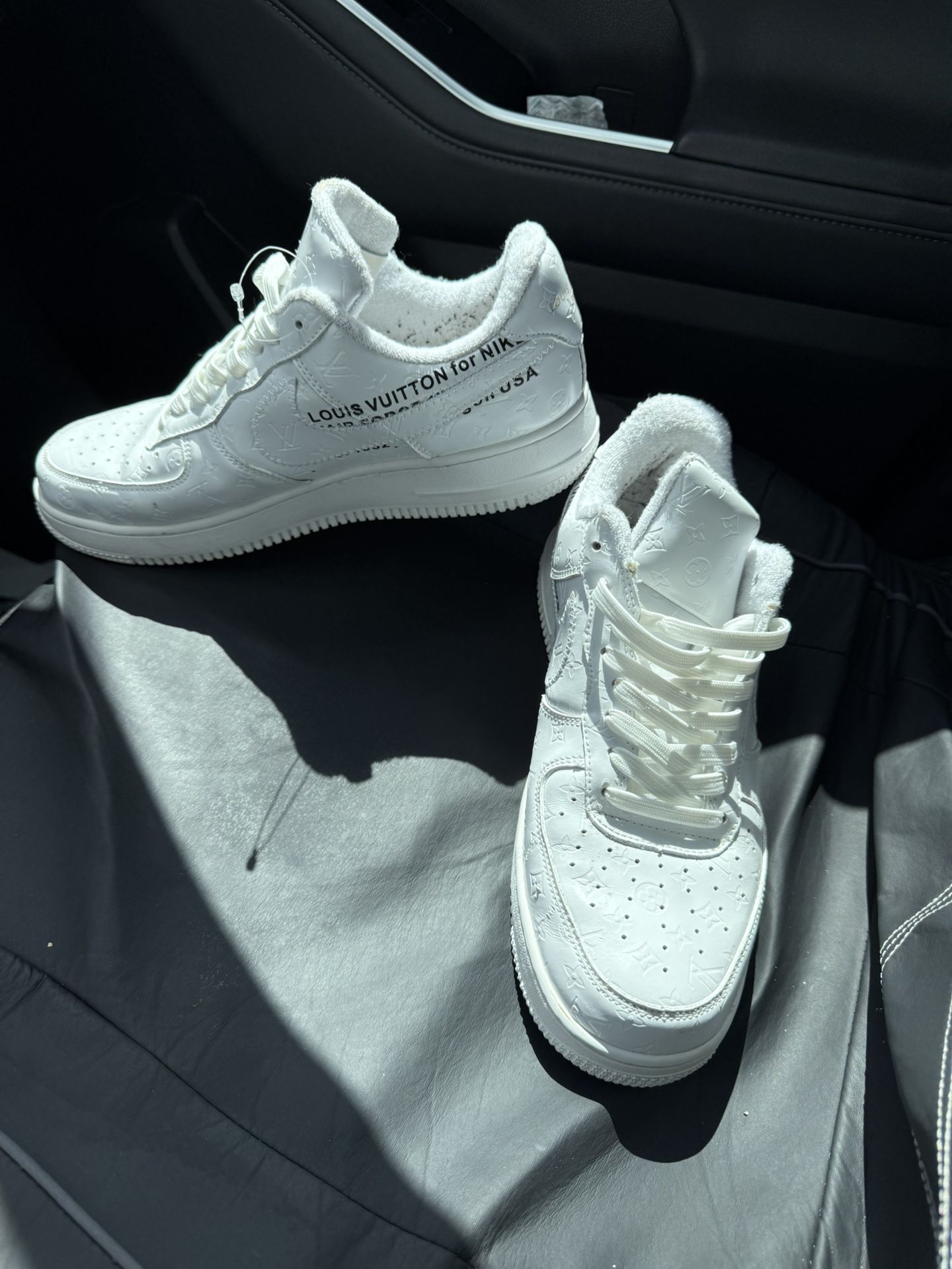 NIKE AIR FORCE 1 Calfskin Monogram Mens Low Top White Sneakers Size 10