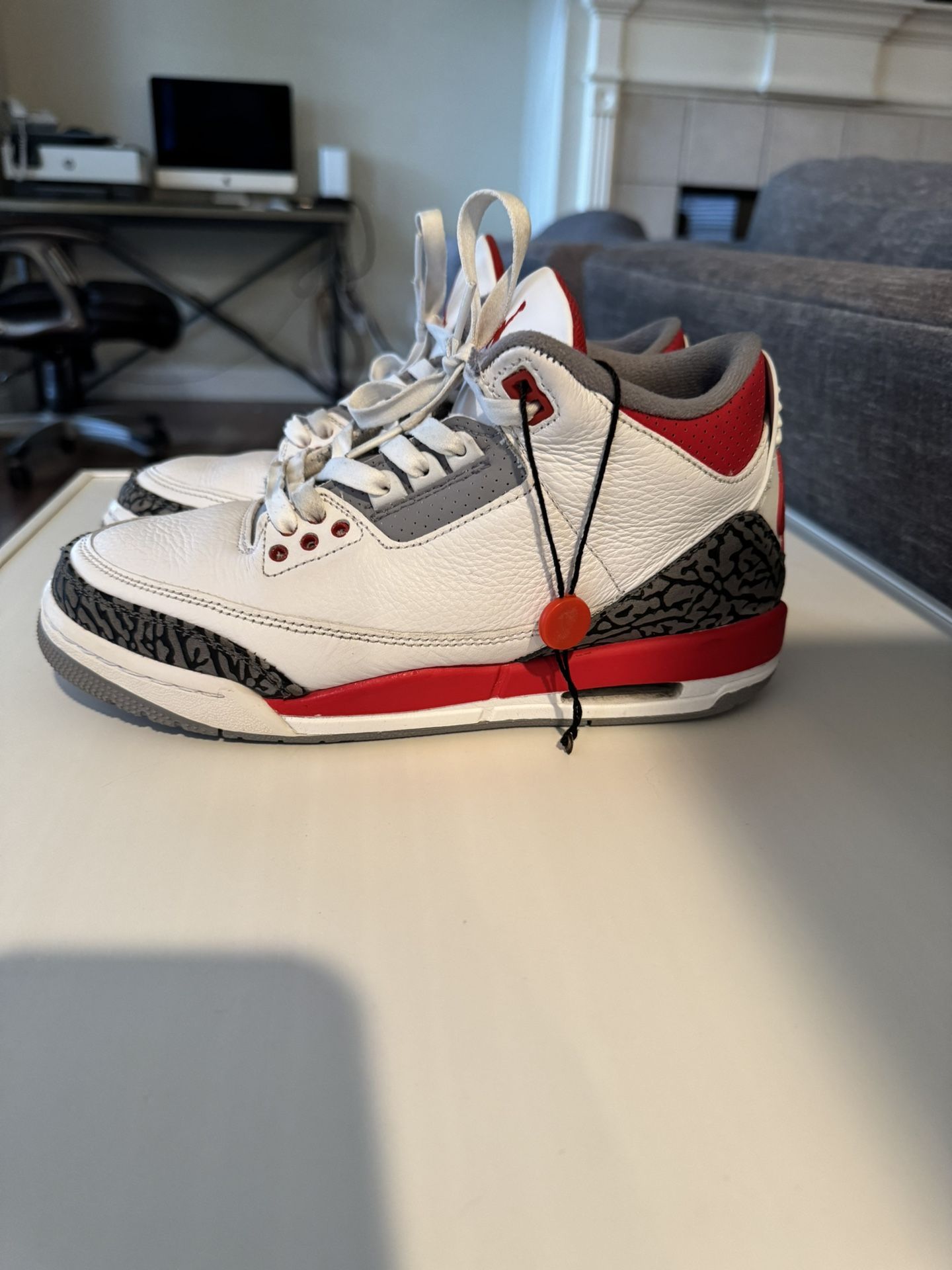 Air Jordan 3s Fire Red Size 7