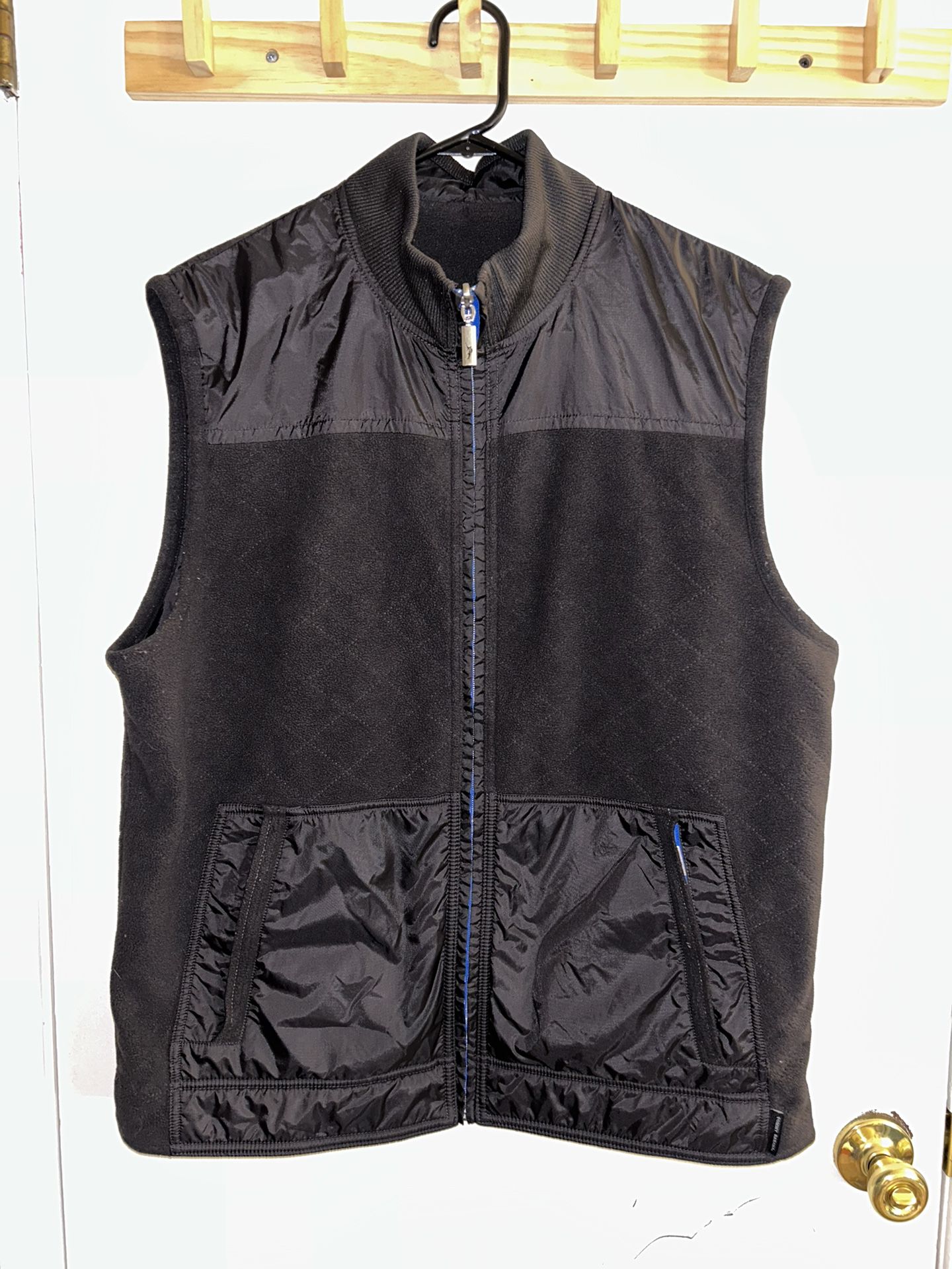 tommy bahama Reversible Men’s vest Black Coat Jacket Inside Outside Pockets Sz L