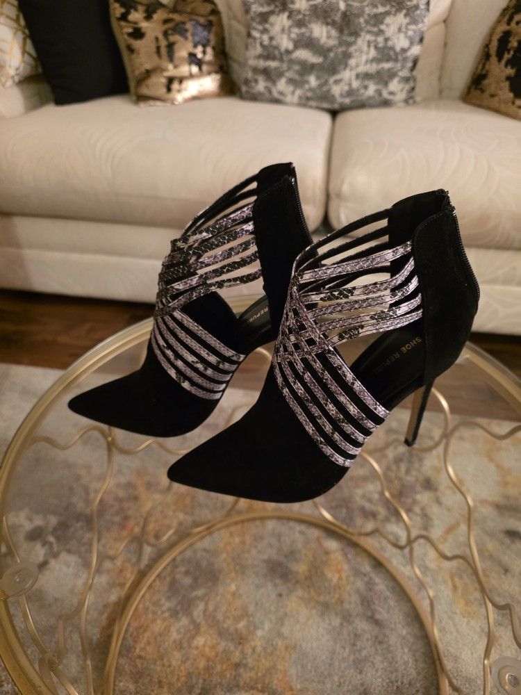 Size 7.5 Dressy Boots Black, Red And Tan