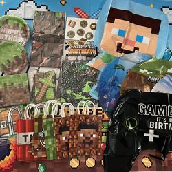 Minecraft birthday party decorations.