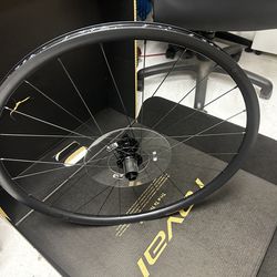DT Swiss G40 tubeless 700c  wheelset