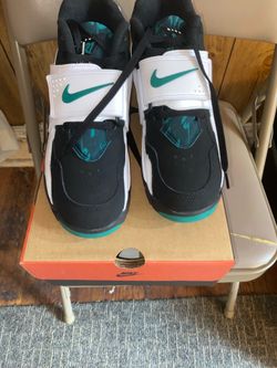NIKE DIAMOND TURF EMERALD