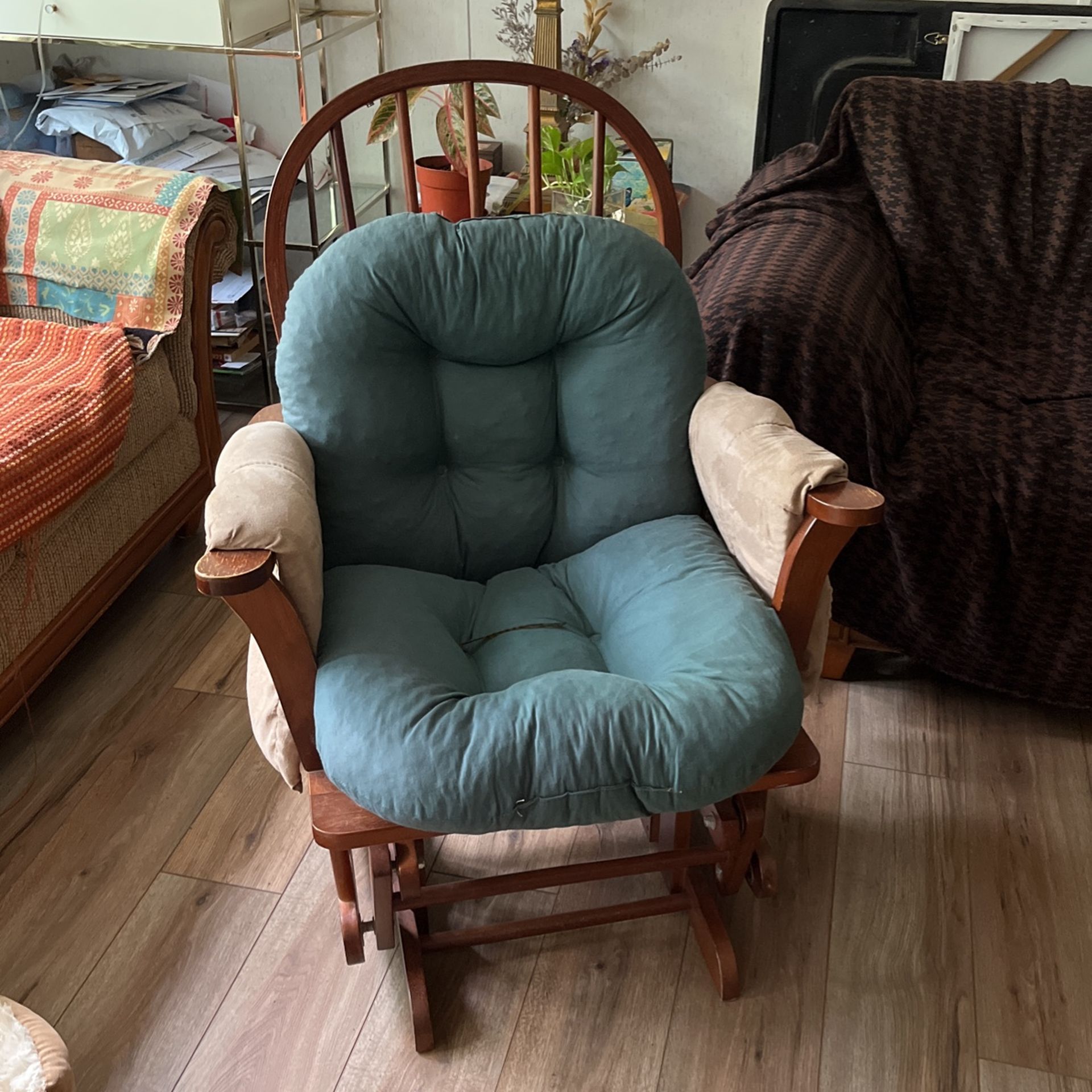 Wood Rocking Chair