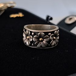Sterling Ring With Flowers