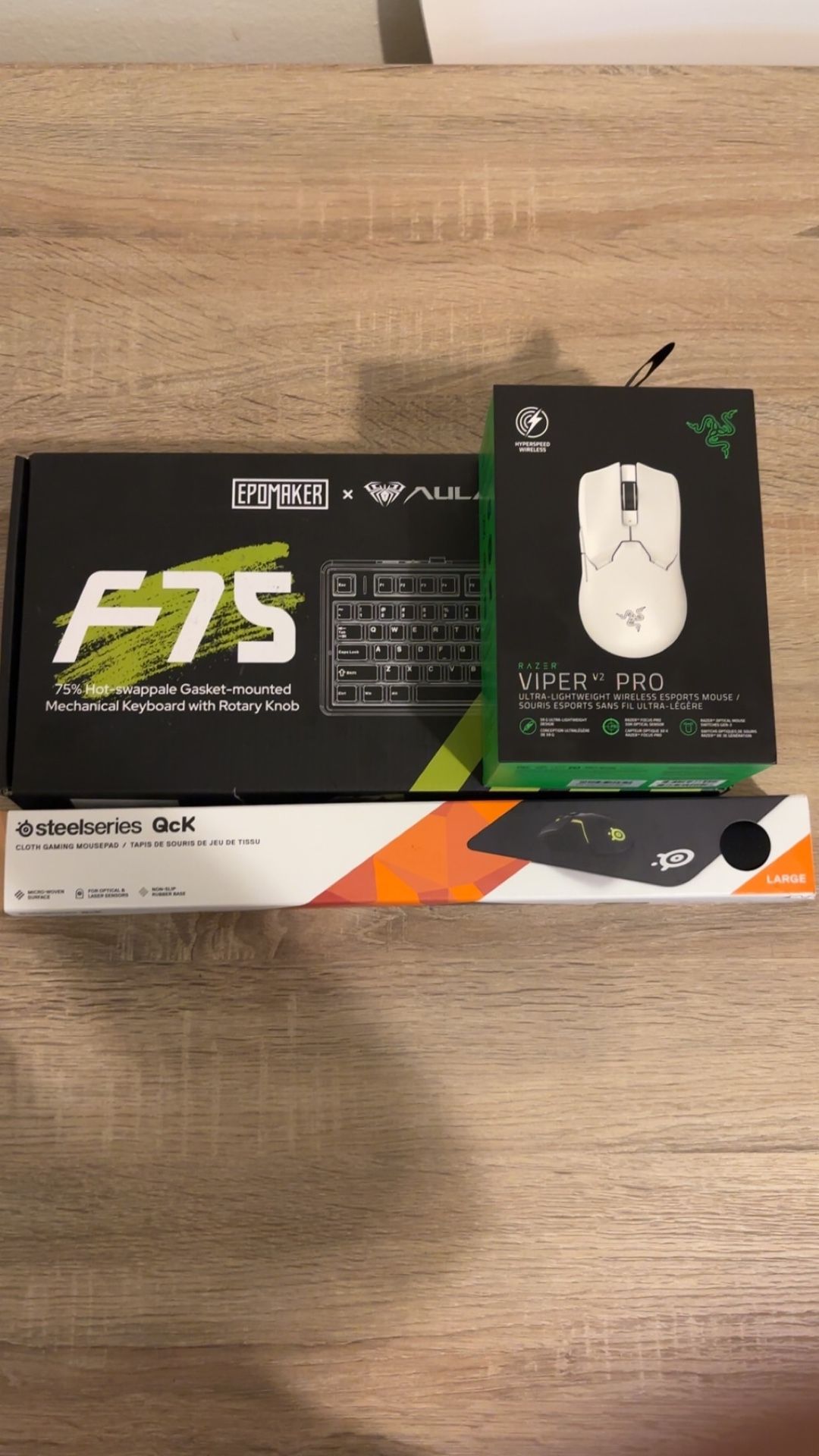 Full Peripheral Setup Keyboard, Mouse, Mouse Pad