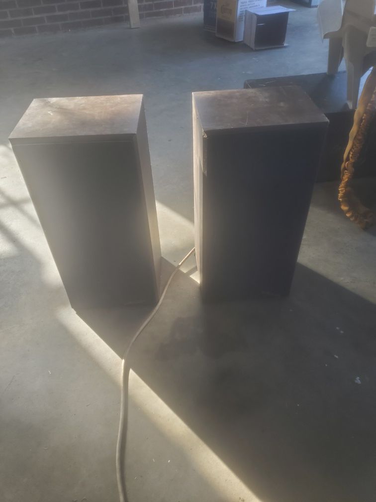 2 polk audio speakers
