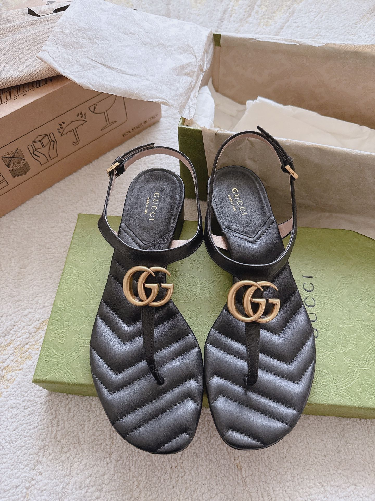 New-Gucci Marmont Sandals (Size 39.5)