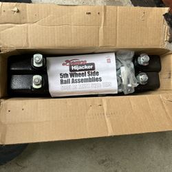 Demco 5th wheel Rail Assembly 6033