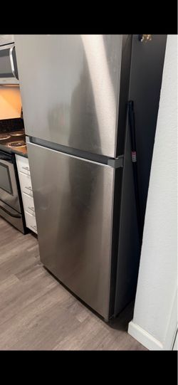 Midea refrigerator/freezer