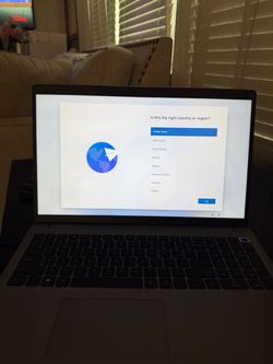 Latitude 5540 Windows 11 Pro