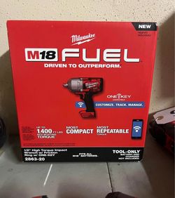 M18 FUEL ONE-KEY 18V Lithium-Ion Brushless Cordless 1/2 in. Impact Wrench w Friction Ring