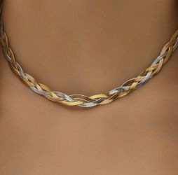 Woman necklace