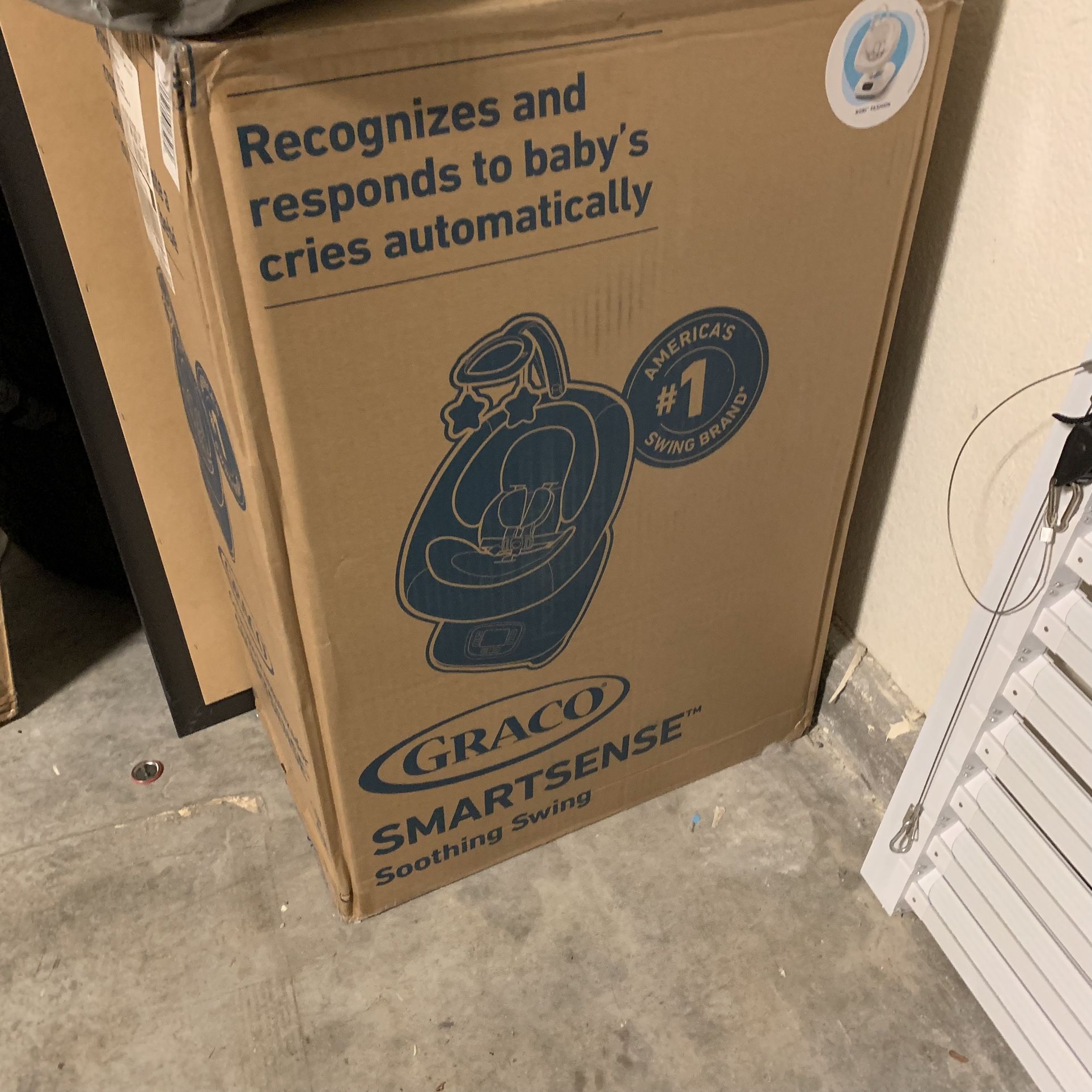 (BRAND NEW) Graco SmartSense Baby Swing with Cry Detection Technology, Soothing Motions and Calming Vibrations, Comfortable Infant Support, Rori