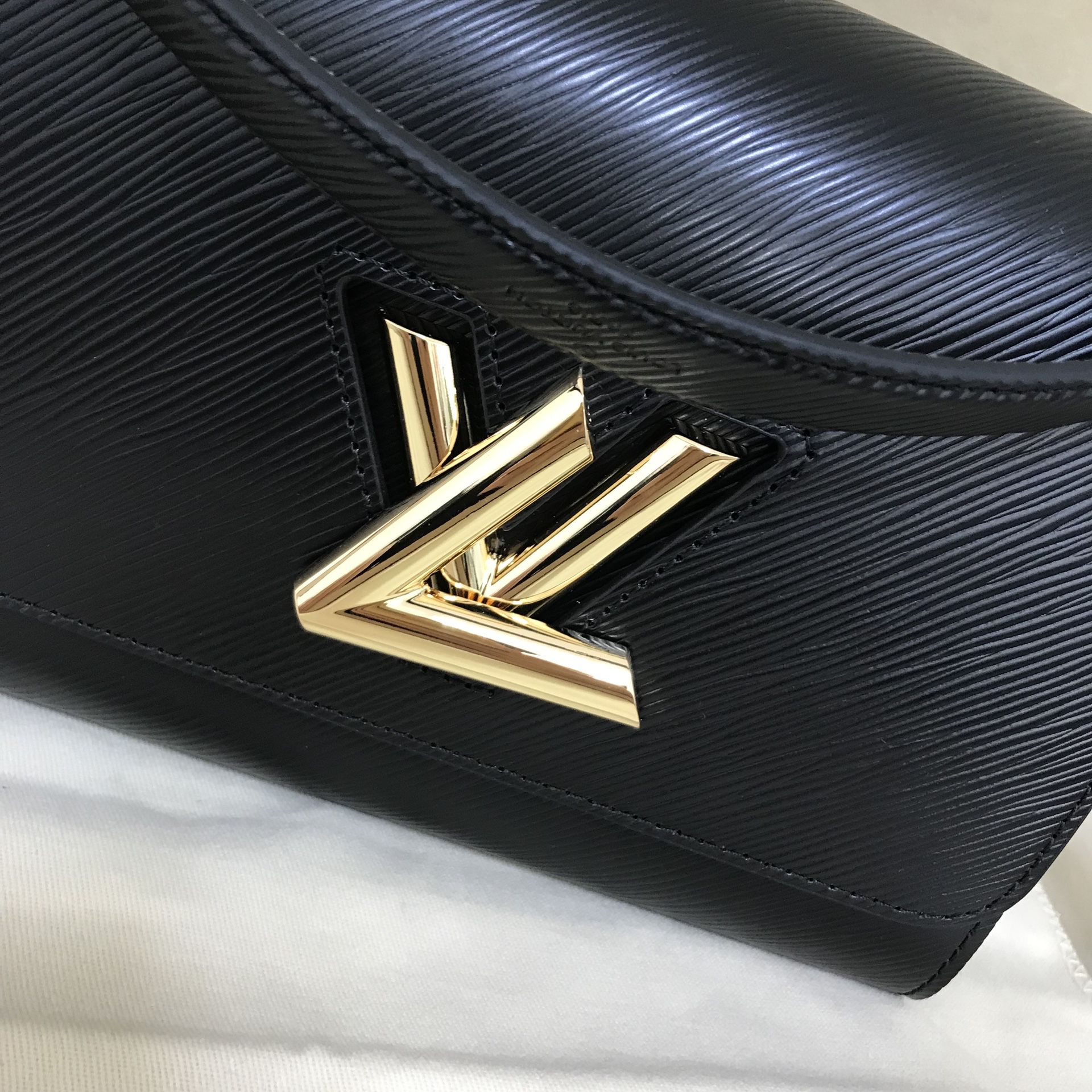 Authentic Louis Vuitton Black Twist Twist Lock Tote Shoulder Bag for Sale  in Levittown, NY - OfferUp