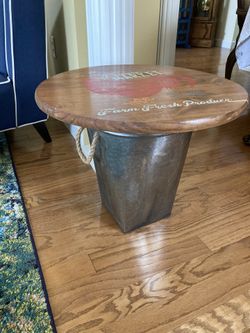 Round Handmade cocktail table 