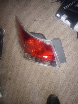2012 Honda Accord Drivers Side Tail Light