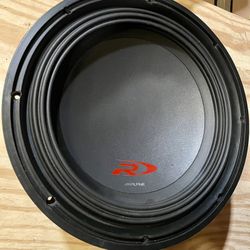 Alpine Subwoofer Speaker for Car Like New