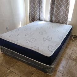 NEW QUEEN-SIZE MATTRESS AND BOX SPRING 💤