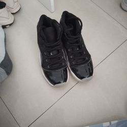 Jordan 11s