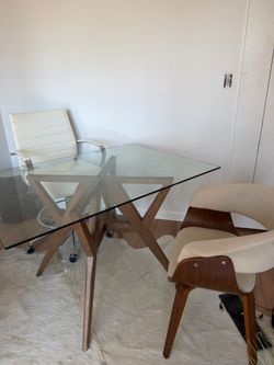 Desk and chair Set Asking $200