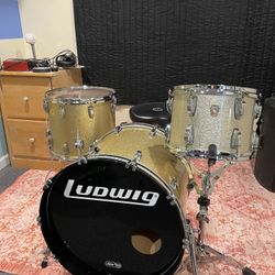 Drum set - Ludwig Classic Maple