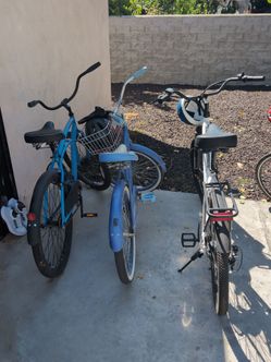 Ebike and 2 beach cruiser