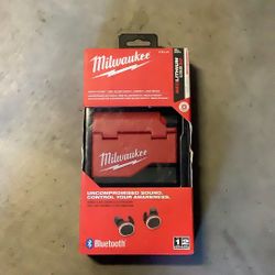 Milwaukee USB BLUETOOTH JOBSITE  EAR BUDS