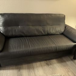 Couch / Furniture 