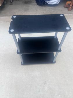 Entertainment / gaming shelves