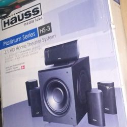 New In Box Complete 6 Piece Powerful 5.1 Surround Sound HD Speaker System.  Beast Deal! 1 Left