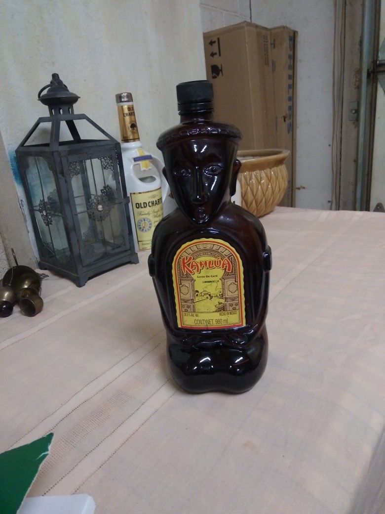 Kahlua Bottle Empty Vintage Edition On Bottom Of Bottle 980ml.