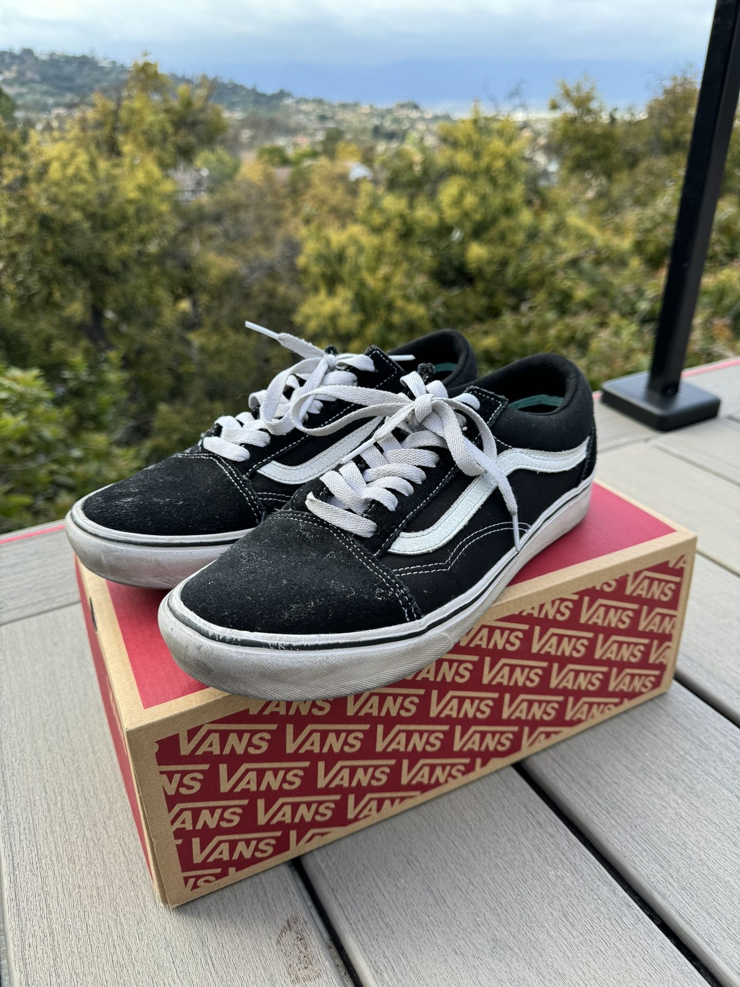 Classic Vans (Comfy Cush Line) [9.5]