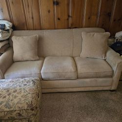 Lazyboy Sofa, Sits 3