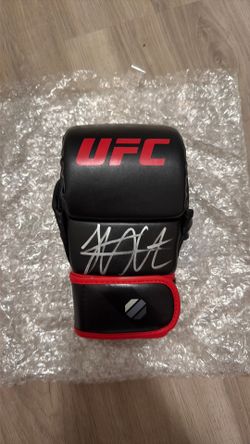 Khabib Nurmagomedov Signed UFC Glove