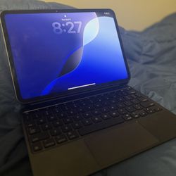 I Pad Pro 11” 256gb With Keyboard Case