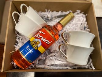 4-Cup Coffee Set with Rose Syrup and World Teaspoons ✨Thrifty Gifted LLC✨