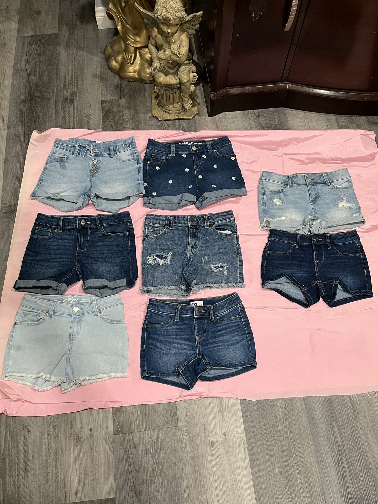 Girls Shorts Size (8) $5 Each