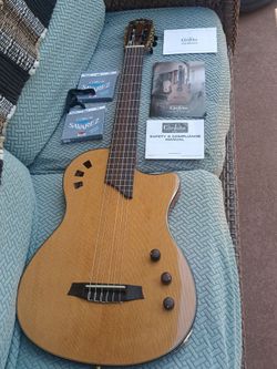Cordoba stage traditional nylon string guitar