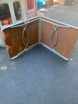 6ft Foldable Table