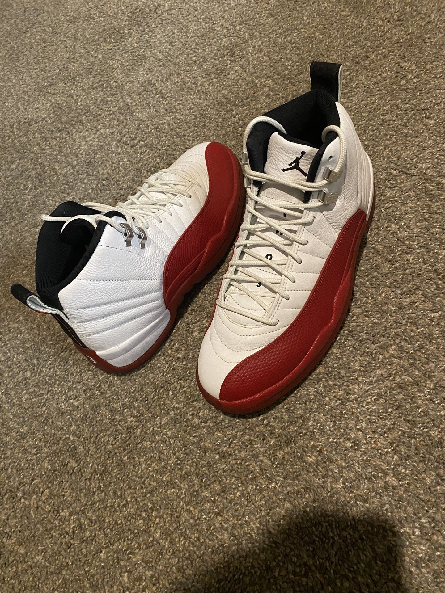 Jordan 12s Cherry Size 9