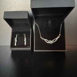 Jared 925 Diamond Matching Necklace And Earrings 