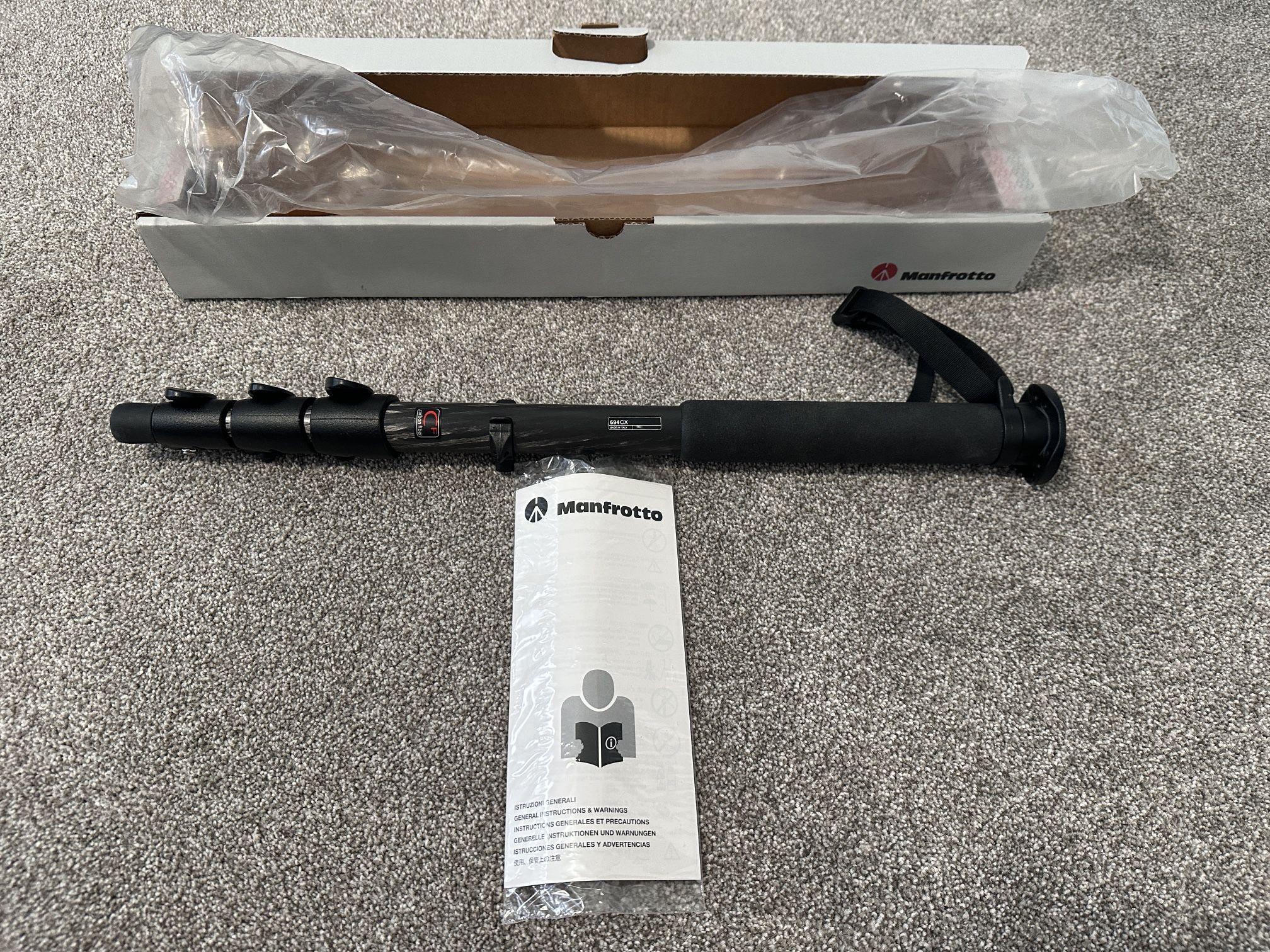 Manfrotto 694CX Carbon Fiber Monopod - Italy