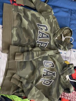 Boys Size 6/7 Gap Hooded Sweaters 
