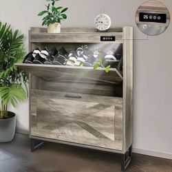 Shoe dresser and scent diffuser